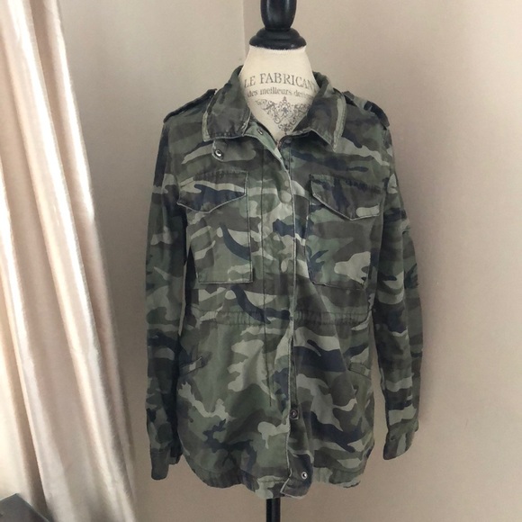 Thread & Supply Jackets & Blazers - Camo zip up light jacket
